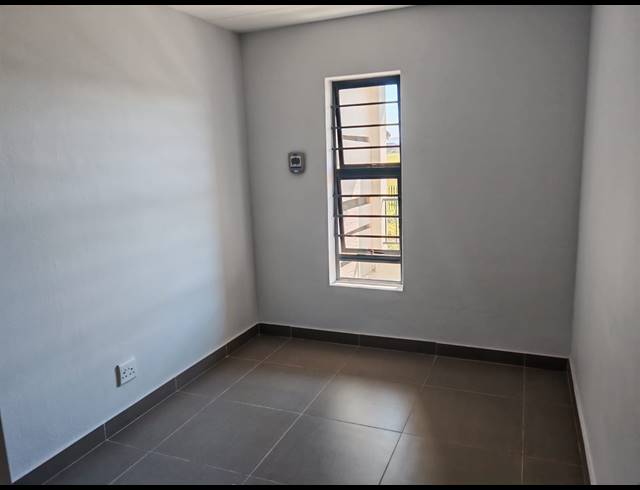 2 BEDROOM APARTMENT TO LET IN PARKLANDS NORTH
